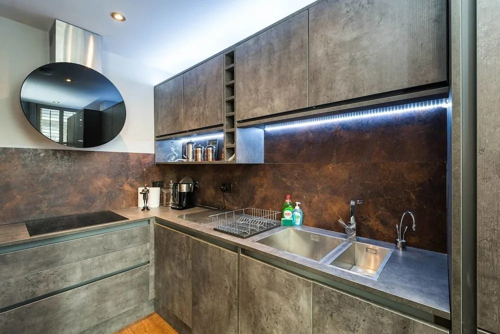 Beautiful 2 BED Apartment - Centre of Chelsea