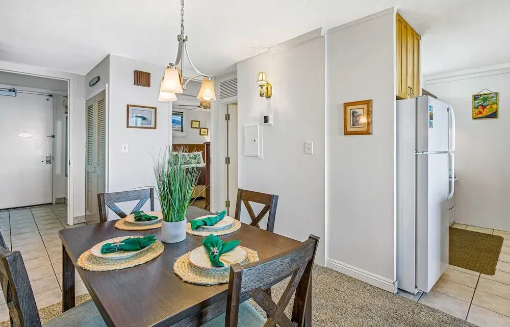 Maui Kai 805 Ocean View 1 bedroom/1 bath 1 Condo by RedAwning