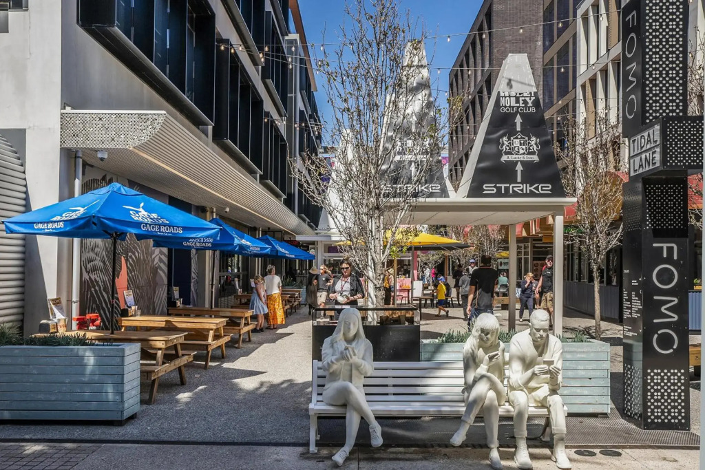 Studio 3 - ground floor Fremantle apartment