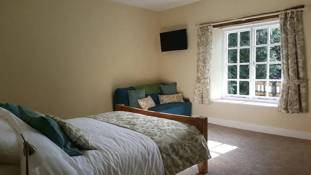 Pontyclerc Farm House Bed and Breakfast