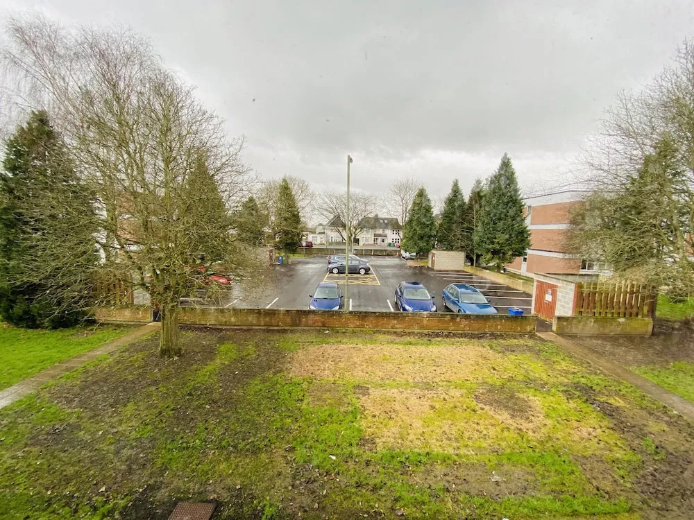 Nice 3-Bed Apartment Close to Heathrow