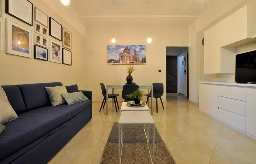 Casa Invorio Vicino al Parco Della Pellerina by Wonderful Italy