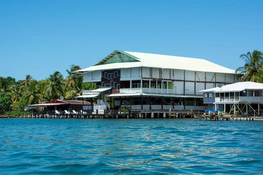 Los Balcones Over The Sea Hotel