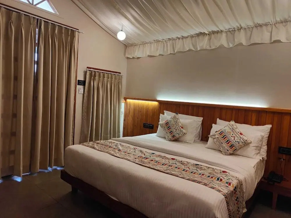 Nirvana Resort and Restaurant