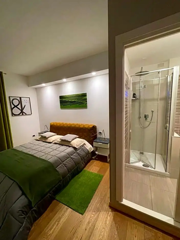Smart-House-Central-Rent-Rooms-FREE-PARKING