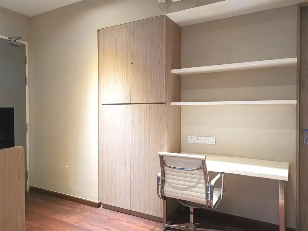 Sunset Seaview Vacation Condos @ R'viera SOHO