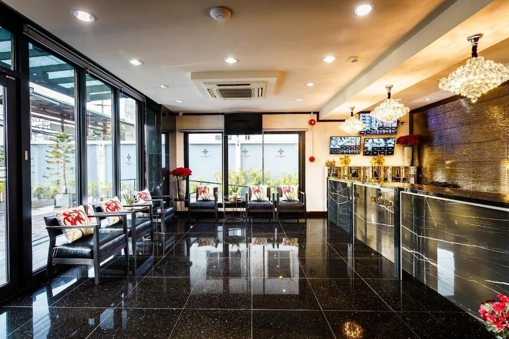 Lux Boutique Hotel
