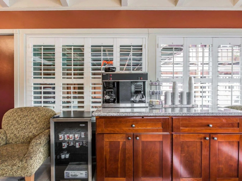Clarion Collection Wilkies Inn Pacific Grove - Monterey
