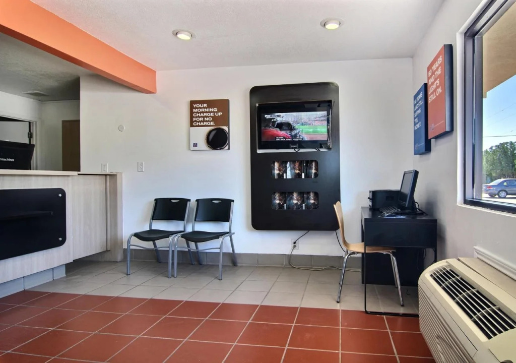 Motel 6-Carlsbad, NM