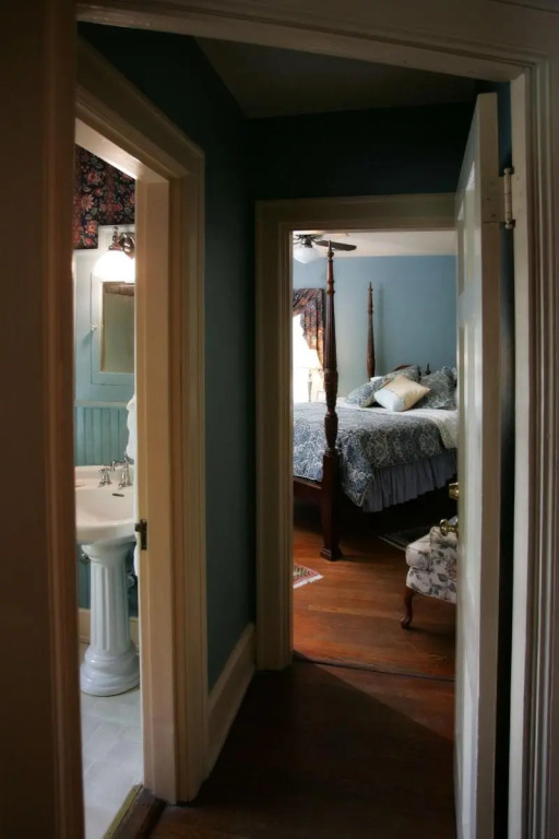 Williamsburg Manor B&B