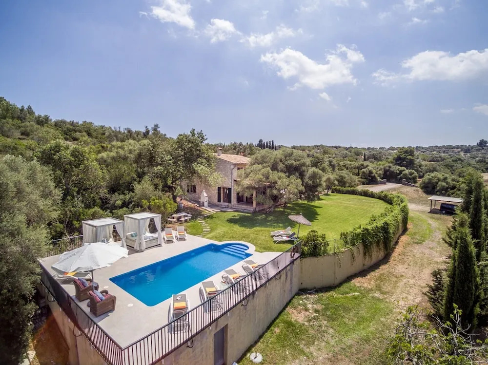 Owl Booking Villa Siquier - Luxury Retreat with Mountain Views