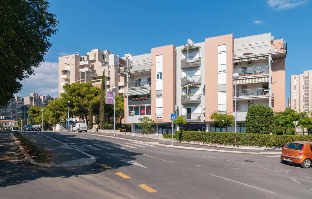 Nice Apartment in Split With 2 Bedrooms and Wifi