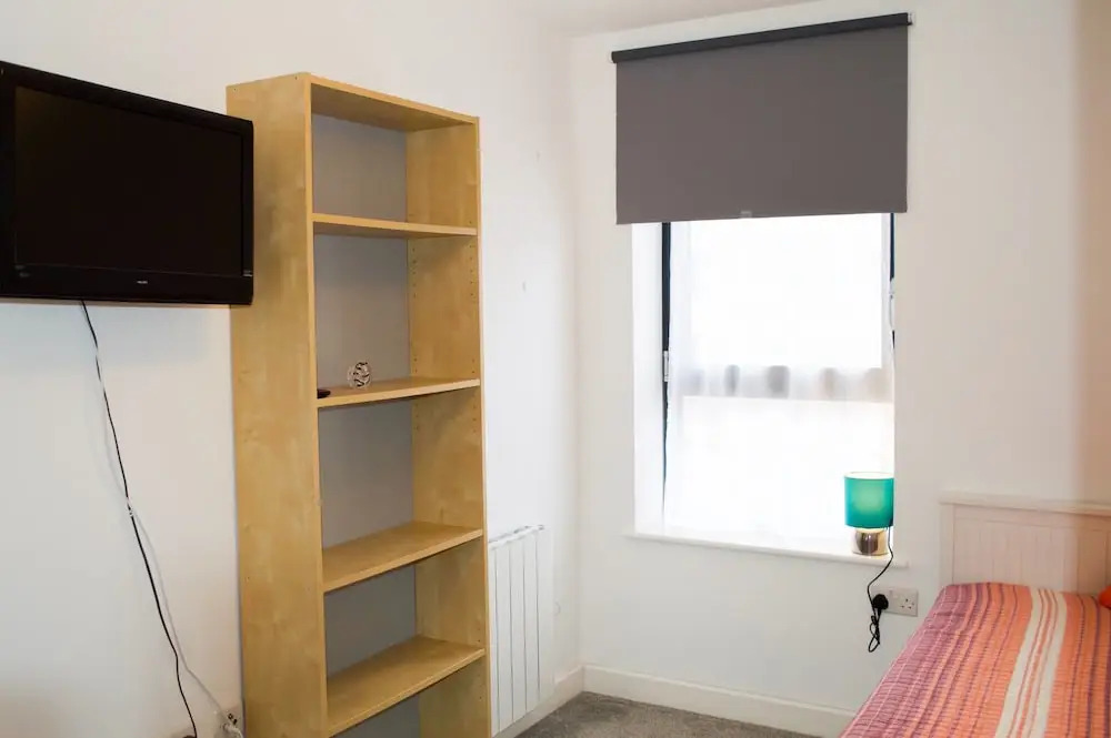 Spacious 2 Bedroom Home