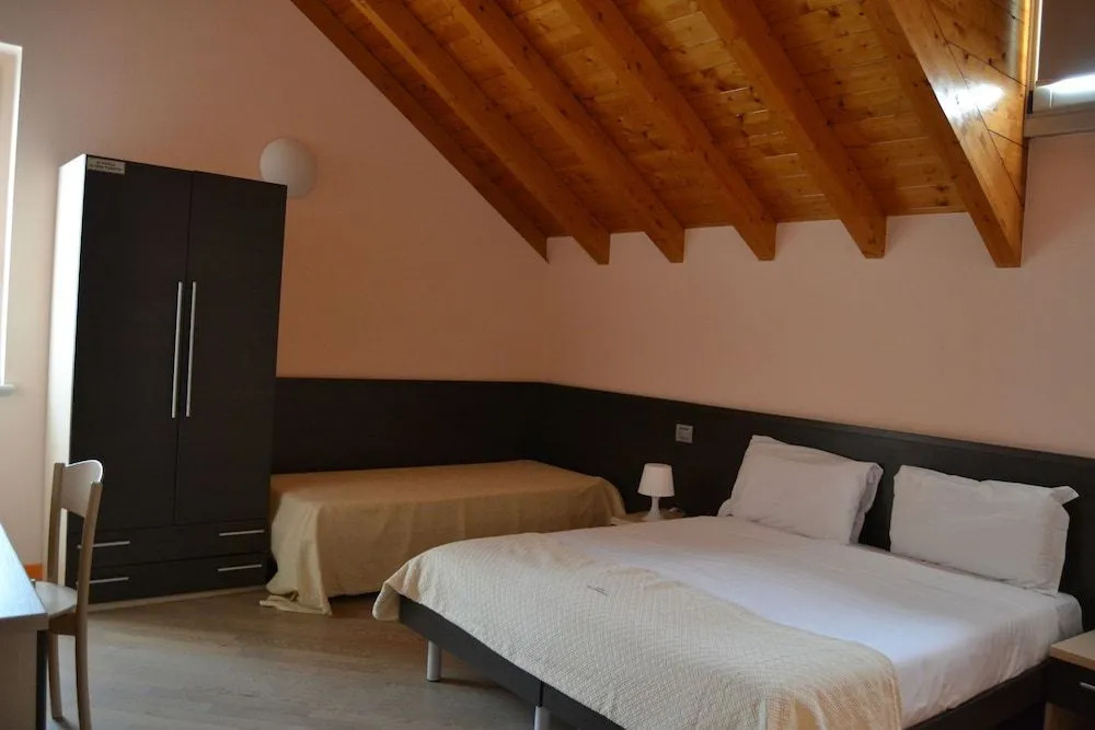Cornelle Hotel