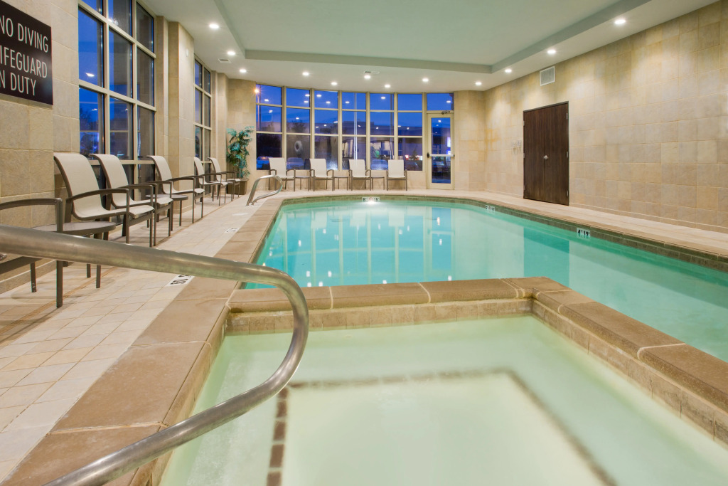 Crowne Plaza Anchorage-Midtown by IHG