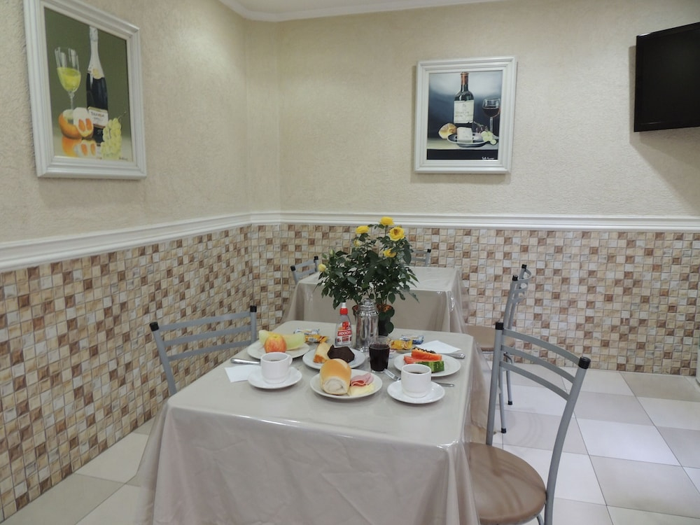 Hotel Ourinhos - Centro de São Paulo - Próximo 25 de Março e Brás