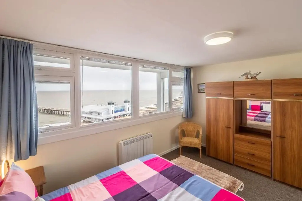 18 Undercliffe