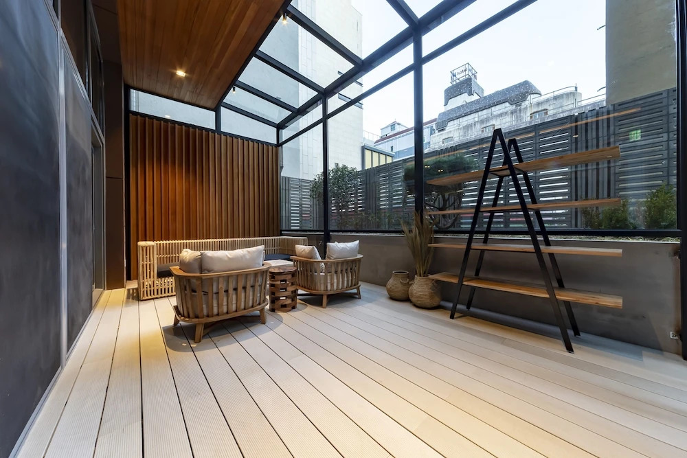 Hound Garden&Terrace Hotel