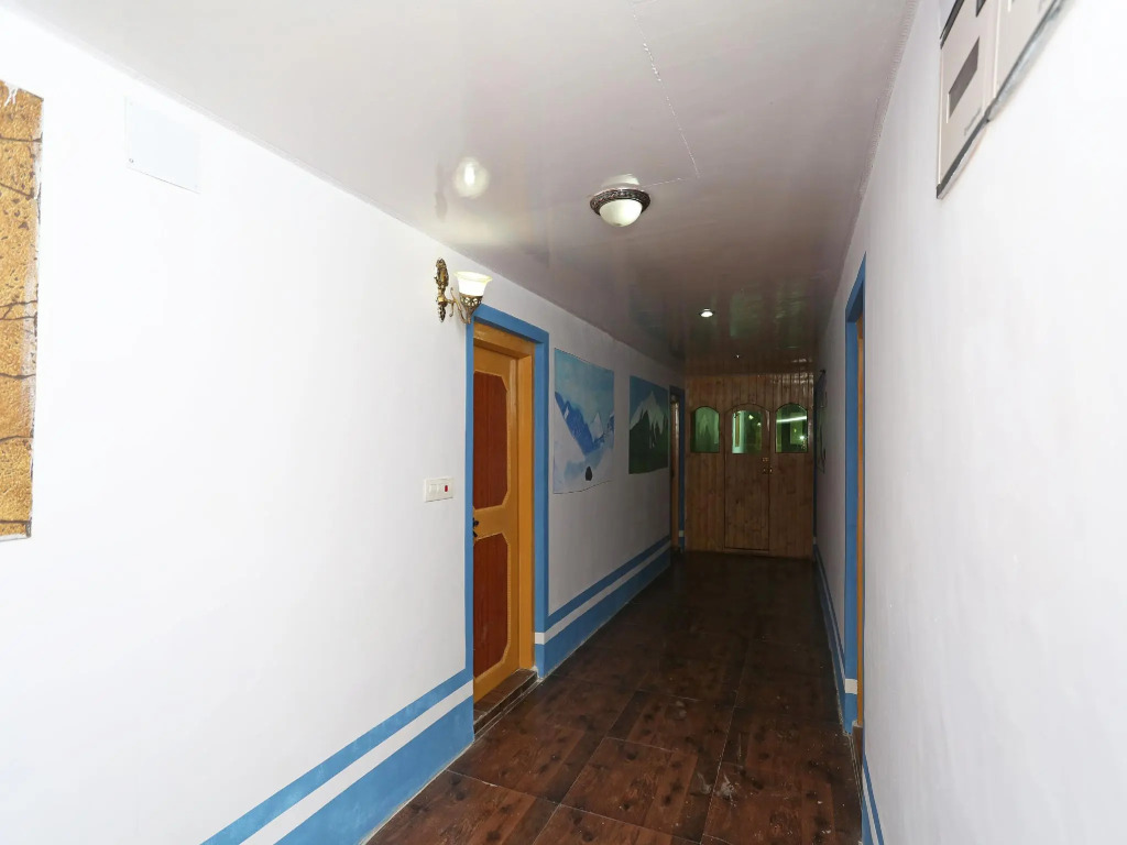 OYO 9083 Hotel New Tourist Palace