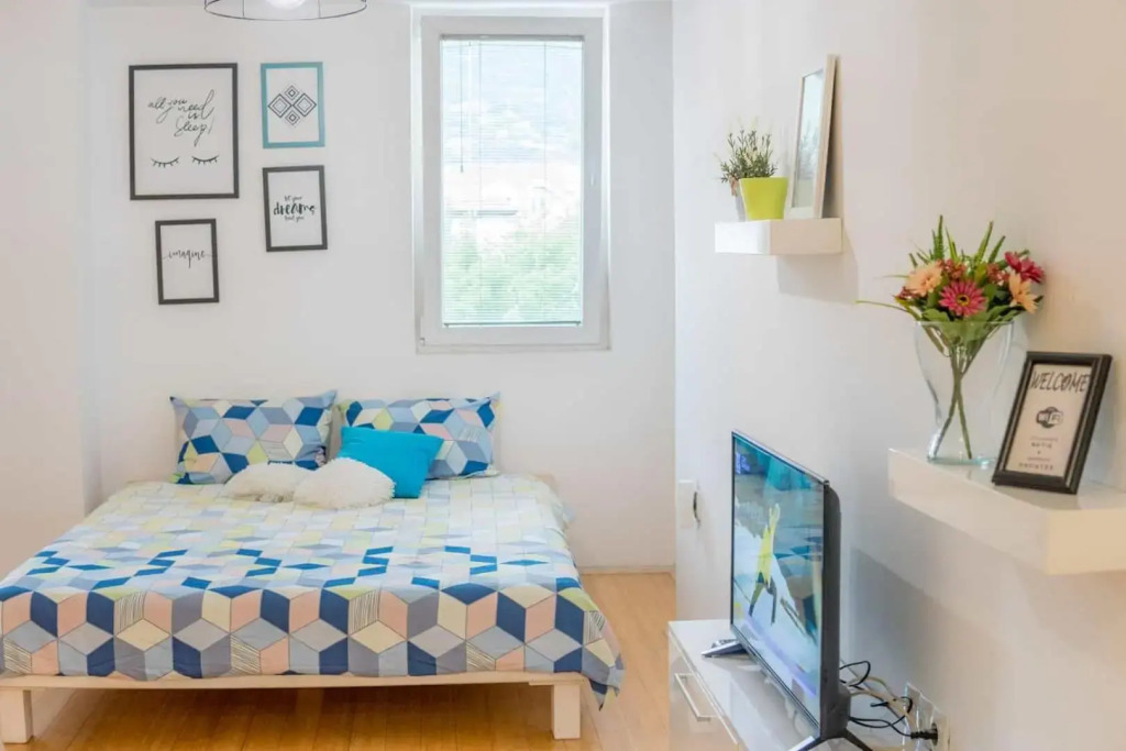 Stylish & Cozy Studio by Danailov Apartments