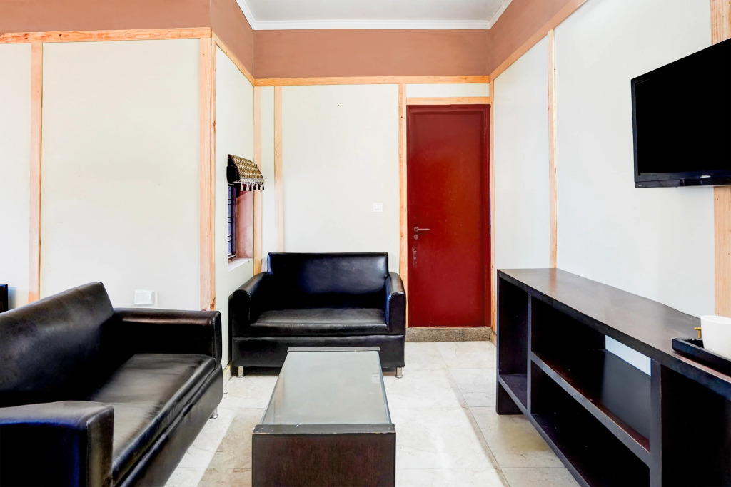 Super Hotel O GMS Road Ballupur Chowk Formerly Maira Residency