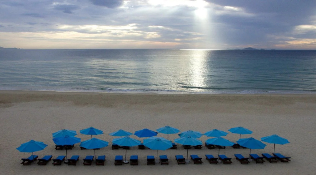 Golden Peak Resort & Spa