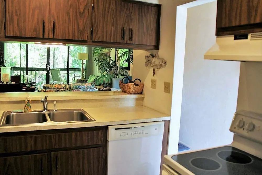 Greenbrier St Condo