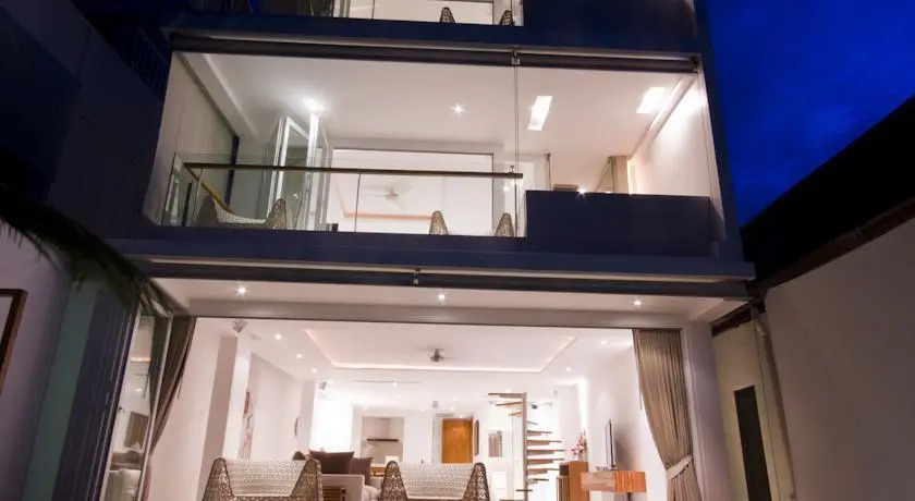 Panu Luxury Beachfront Apartments