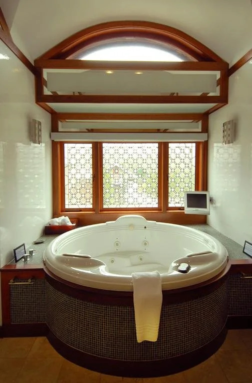 East Hampton Art House Bed & Breakfast