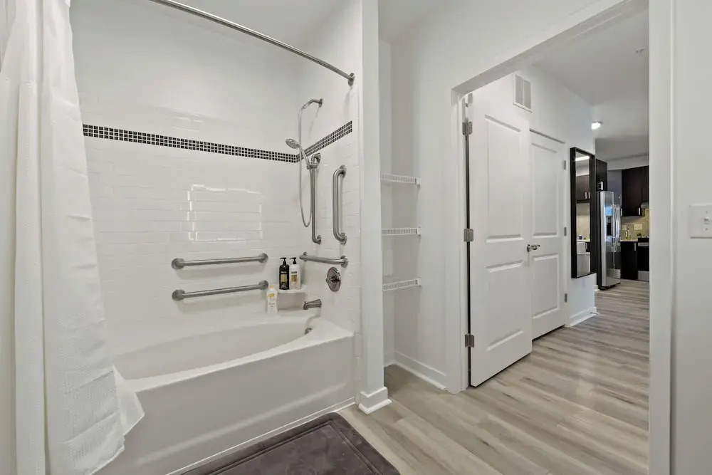 ROVE LIVING/KB - Midtown205