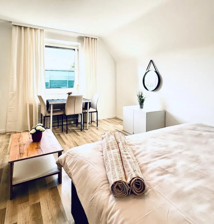 Cozy Garden Villa near Danube For 16P