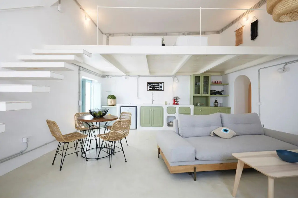 Valsamo Suites