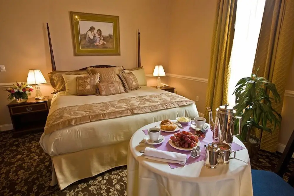 Hotel Alcott