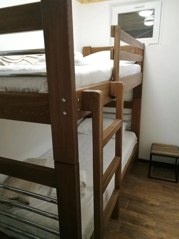 Falcon Apartments - Chacha