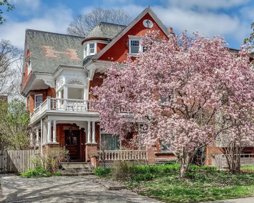Dunn House Bed and Breakfast