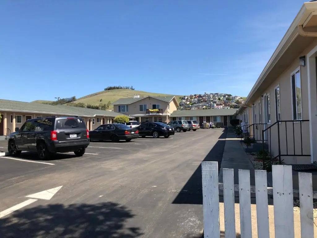 SurfSide Stay
