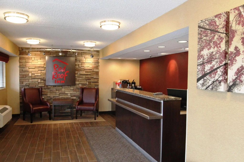 Red Roof Inn PLUS+ Pittsburgh South - Airport