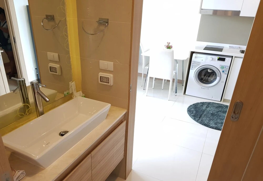 Riviera 1BR Sea View B1702