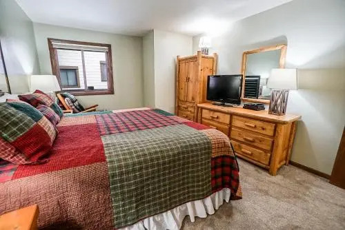 Park Place 102C