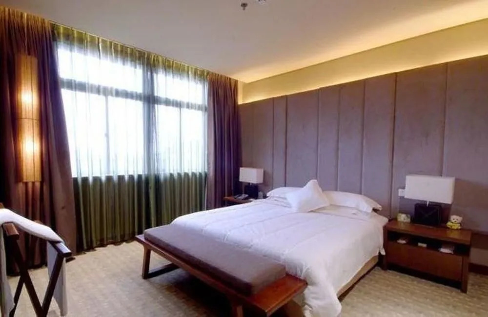 Cuiyuan City Hotel