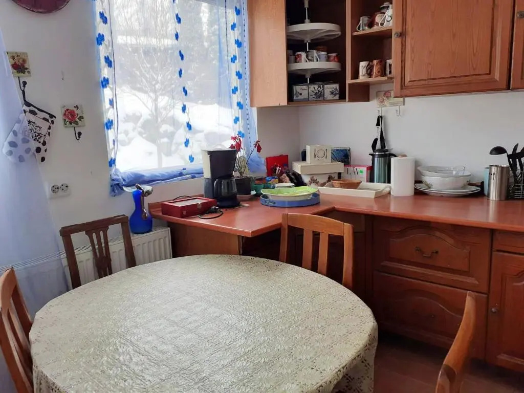5 bedrooms chalet with city view enclosed garden and wifi at Busteni 1 km away from the slopes