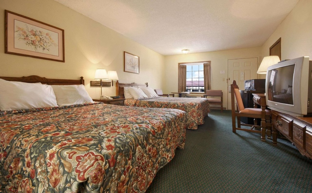 Econo lodge Kennett