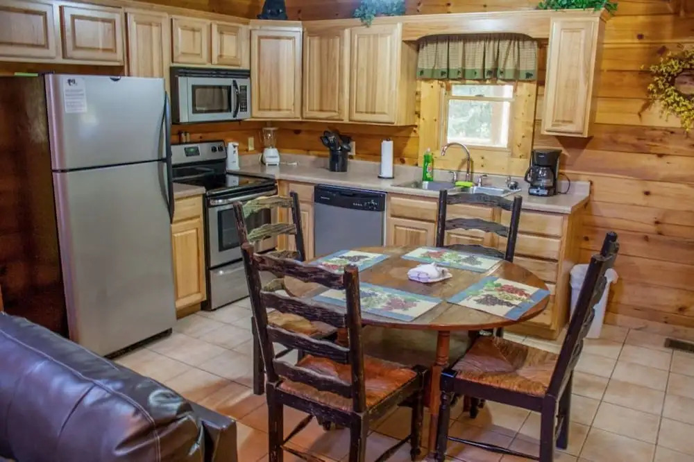 46 Bear Necessites - 2 Br Cabin