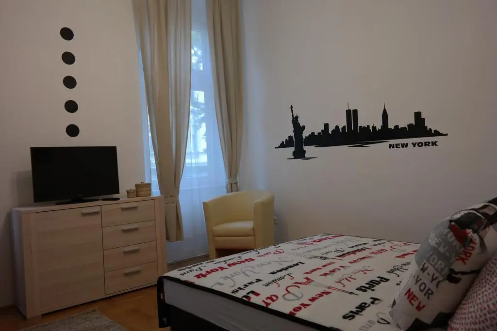 Mester Apartment I.