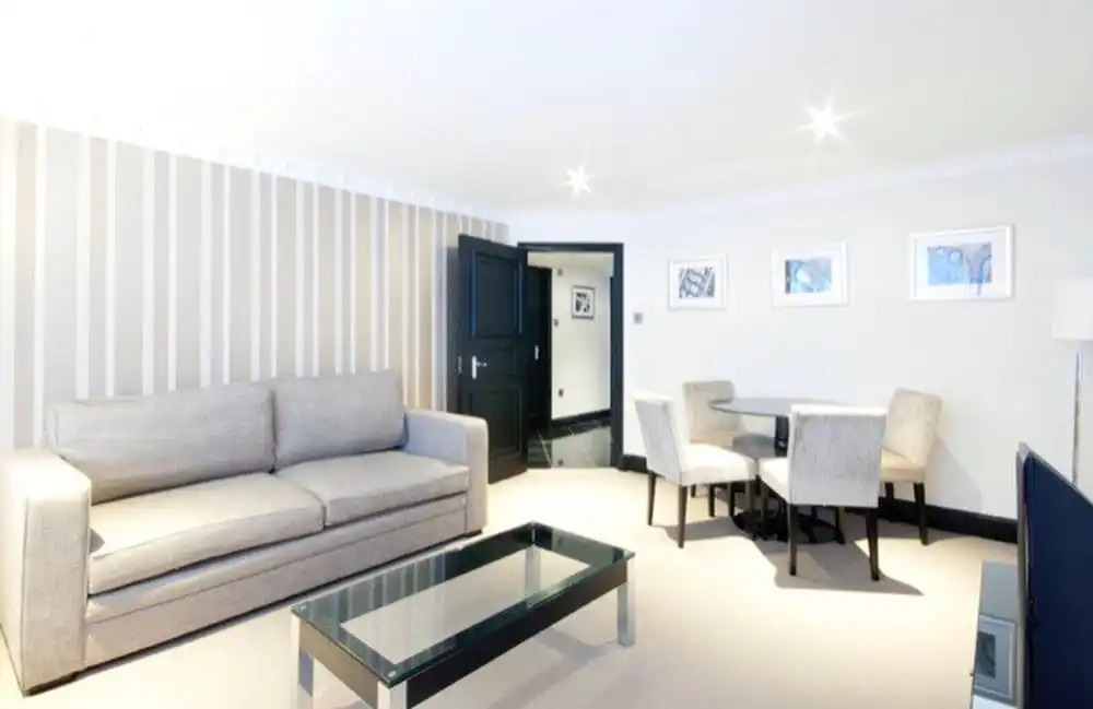 Stunning 1 Bed Luxury Serviced Apartment, Mayfair