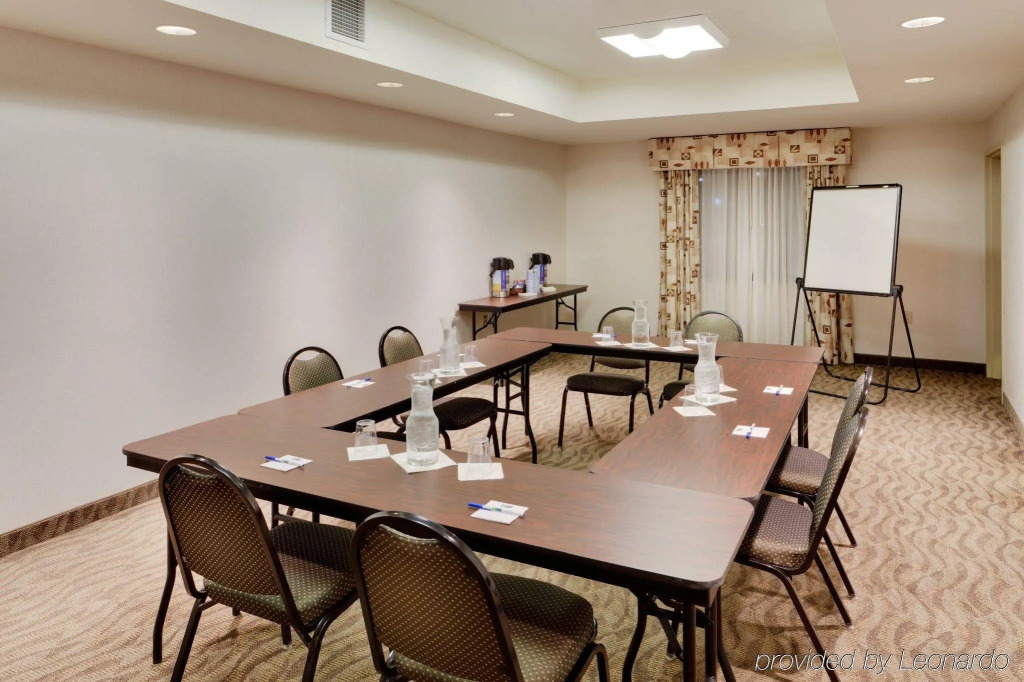 Holiday Inn Express Rochester-Victor by IHG