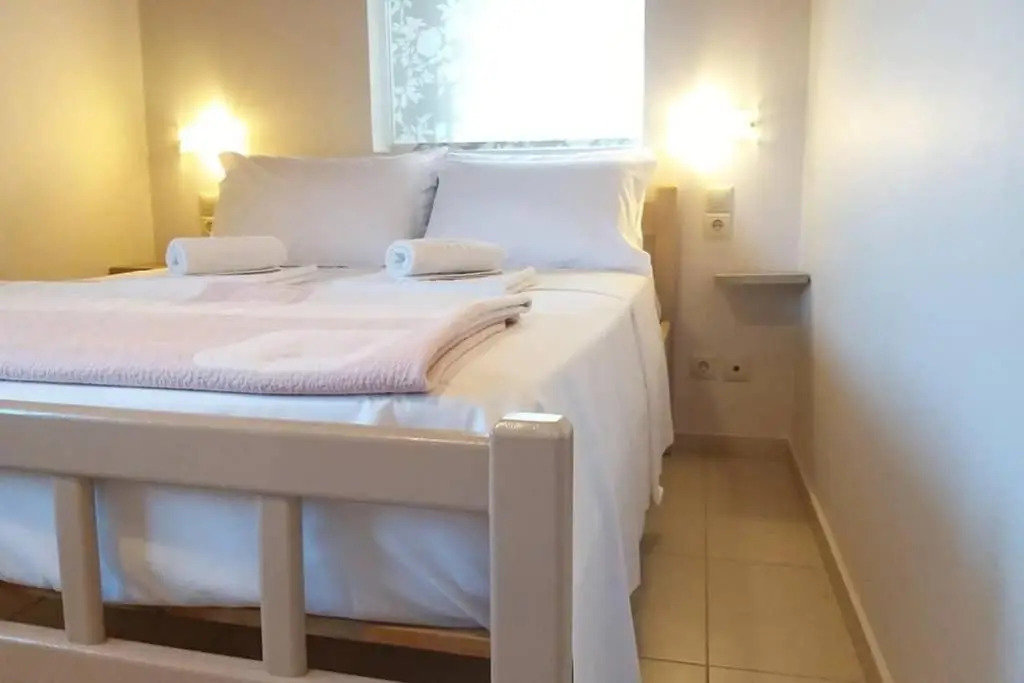 New independent loft, 360⁰ view, 5' beach/center