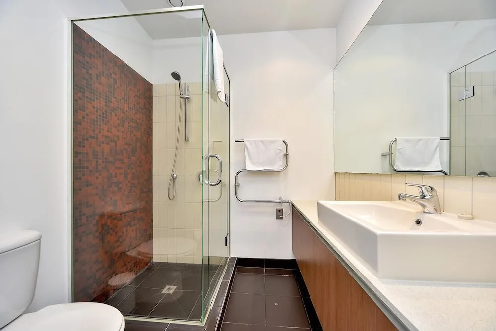 QV Central Harbour Apartment - 684