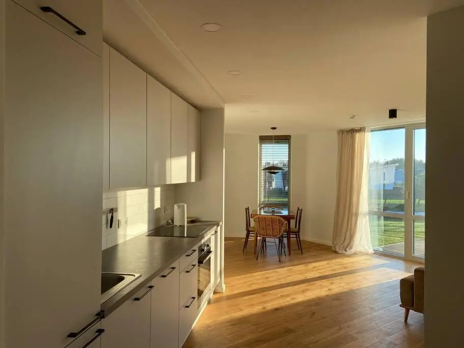 Sun Kiss / Apartament by the sea