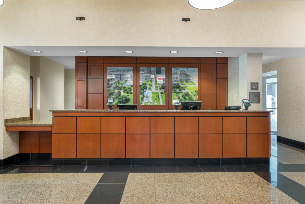Drury Inn & Suites Baton Rouge
